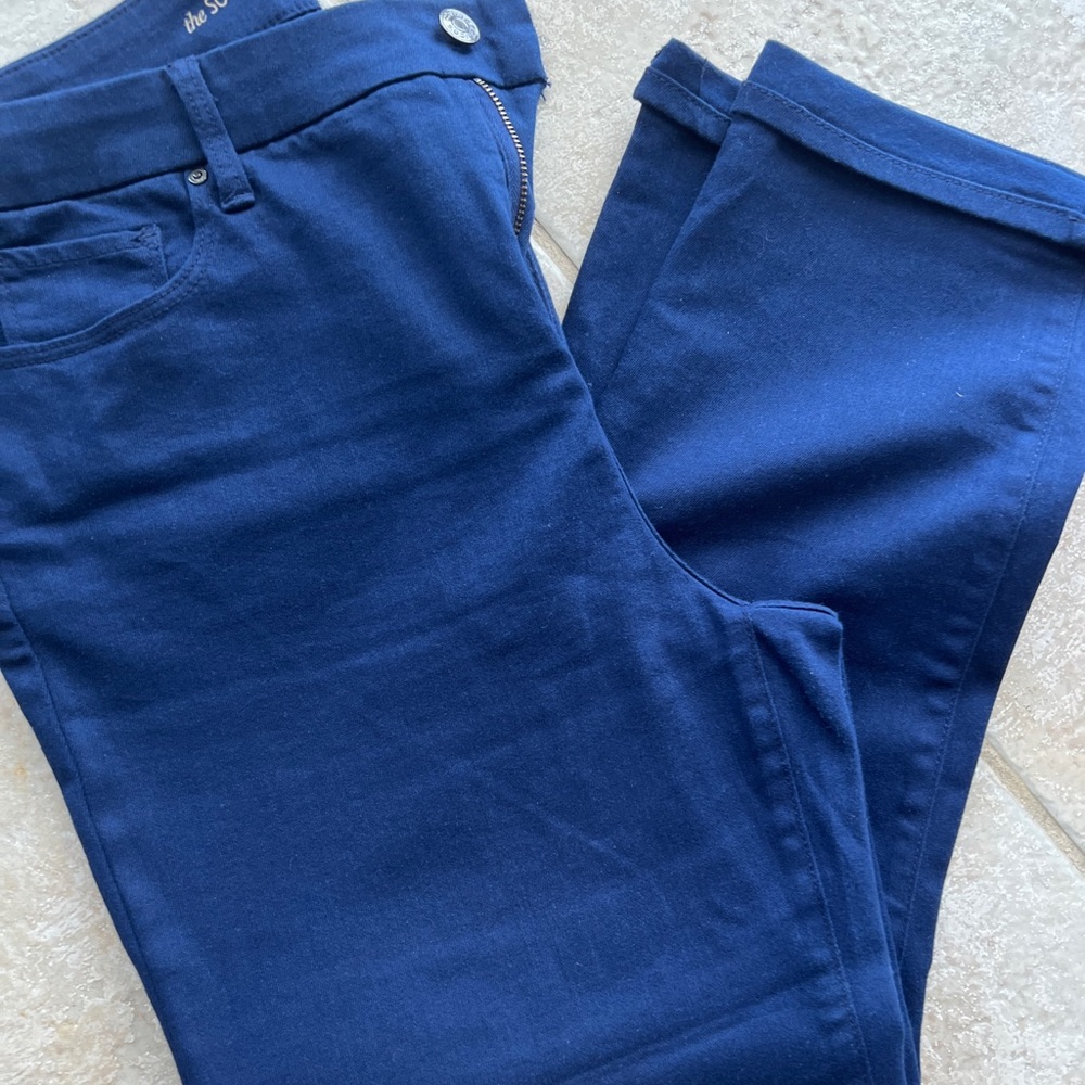 Chico’s Dark Blue Girlfriend Slimming Crop Slacks, Size 1.5